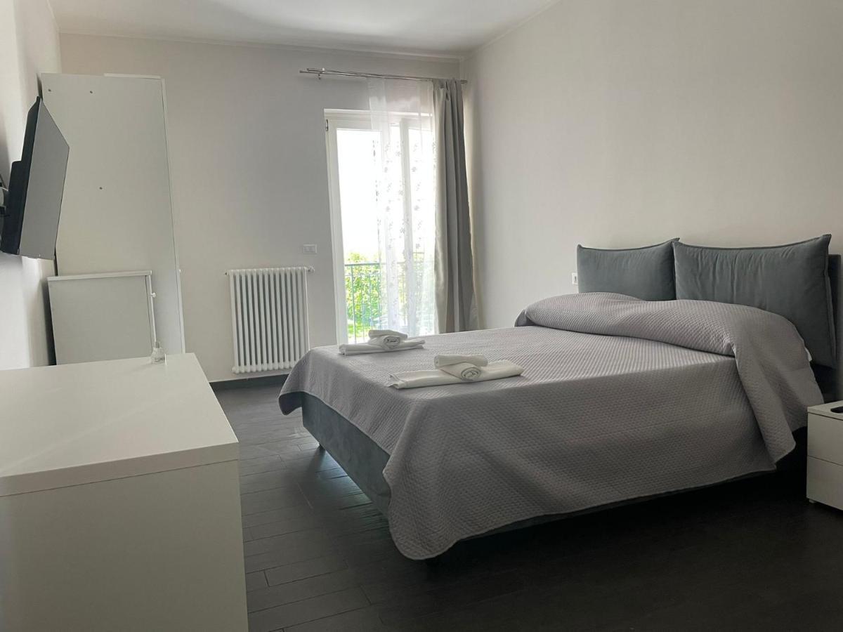 Villa Marisa Resort Кастеламаре ди Стабия Екстериор снимка